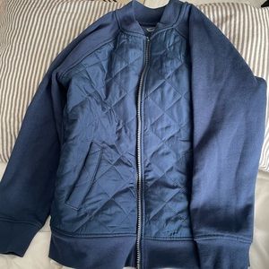 Boys light material  Quilted zip up size 8